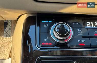 Седан Audi A8 2011 в 