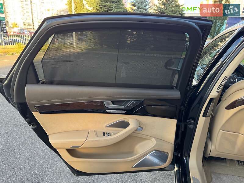 Седан Audi A8 2011 в Киеве