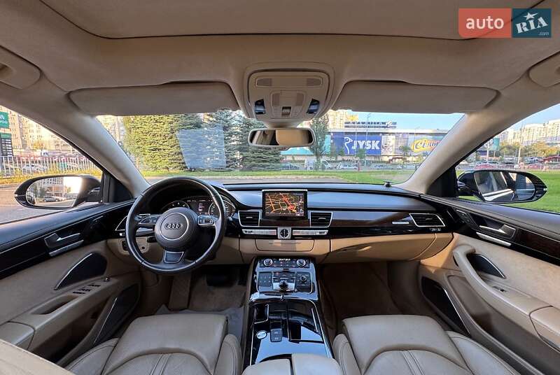 Седан Audi A8 2011 в Киеве
