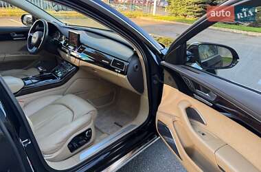 Седан Audi A8 2011 в 