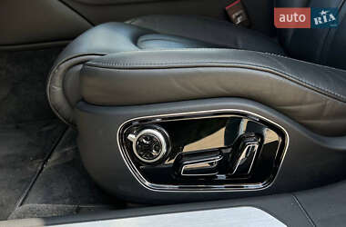 Седан Audi A8 2014 в 
