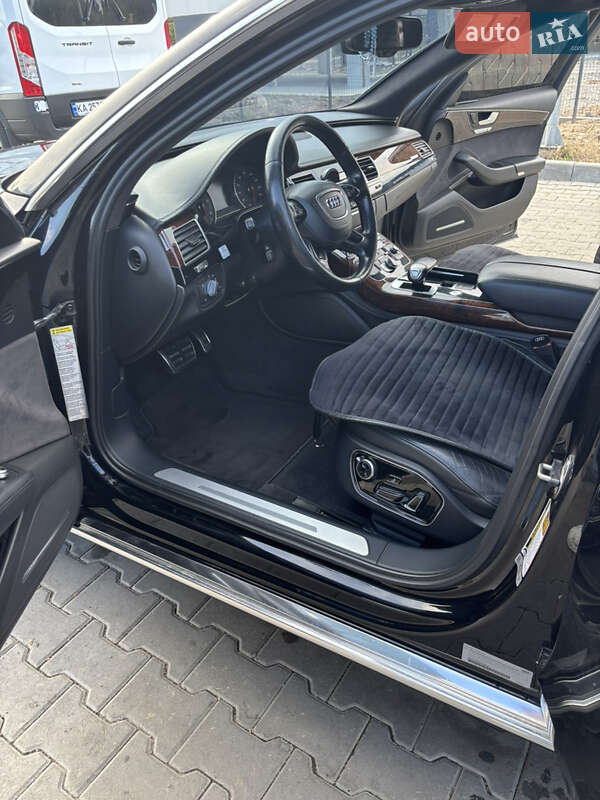 Audi A8 2013