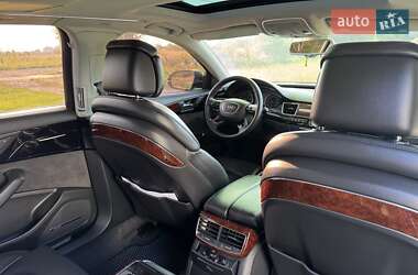 Седан Audi A8 2011 в Чернівцях