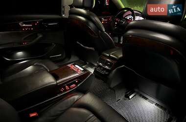Седан Audi A8 2011 в Чернівцях