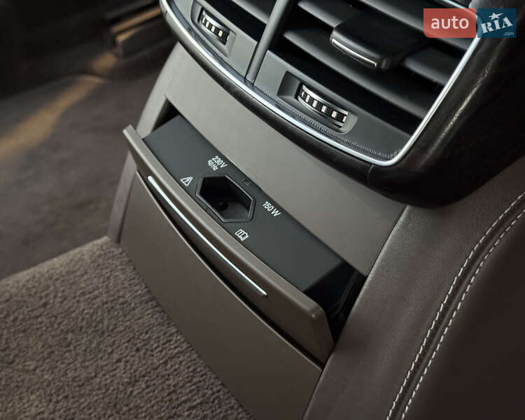 Седан Audi A8 2012 в Києві