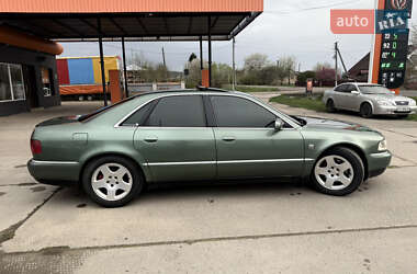 Седан Audi A8 2002 в 