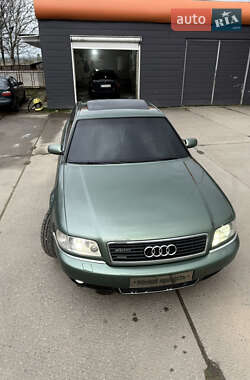 Седан Audi A8 2002 в 