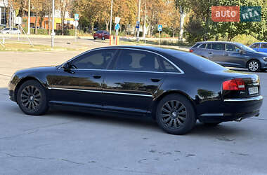 Седан Audi A8 2006 в 