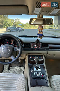 Седан Audi A8 2006 в 