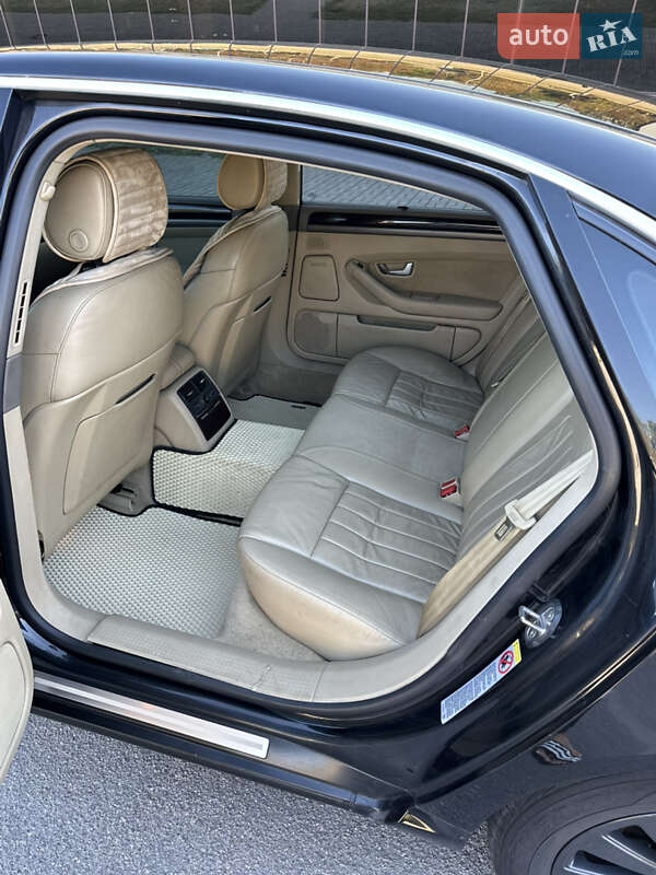 Седан Audi A8 2006 в Запорожье