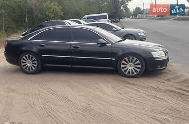 Седан Audi A8 2004 в 