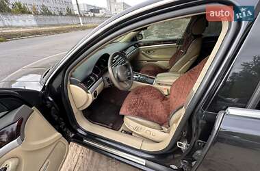 Седан Audi A8 2004 в 