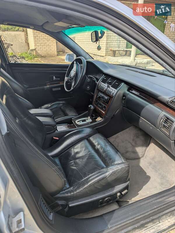 Седан Audi A8 1997 в Харкові