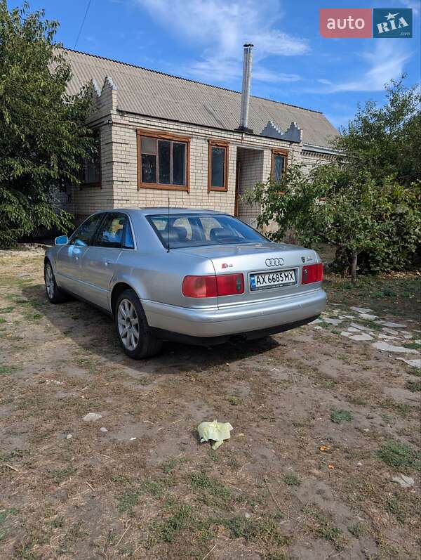 Седан Audi A8 1997 в Харкові