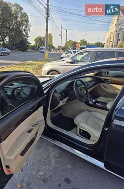 Седан Audi A8 2010 в 
