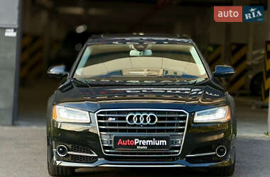 Седан Audi A8 2017 в 