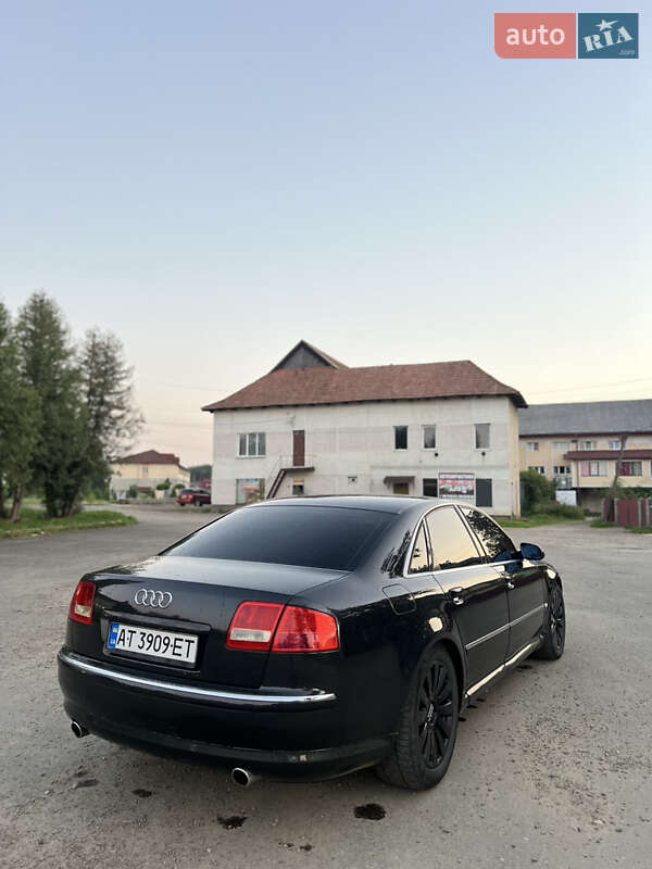 Седан Audi A8 2006 в Выгоде