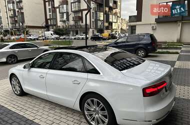 Седан Audi A8 2015 в 