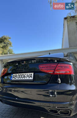 Седан Audi A8 2010 в 