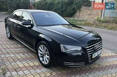 Седан Audi A8 2012 в 