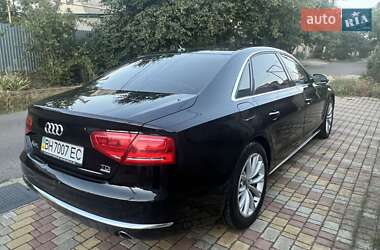 Седан Audi A8 2012 в 