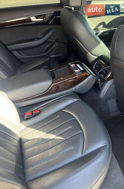 Седан Audi A8 2014 в 