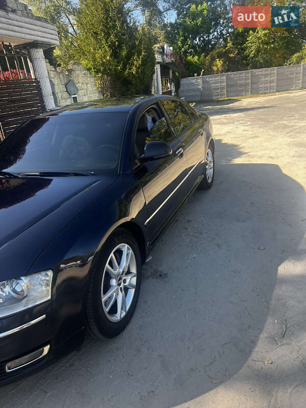 Седан Audi A8 2008 в Кременчуці