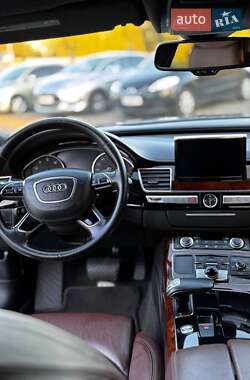 Седан Audi A8 2013 в 
