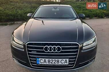 Седан Audi A8 2017 в 