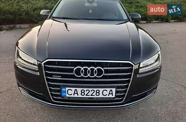 Седан Audi A8 2017 в 