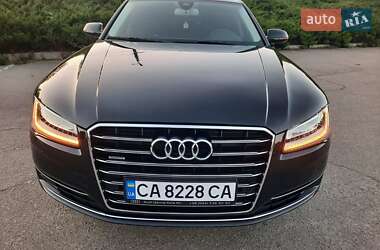 Седан Audi A8 2017 в 