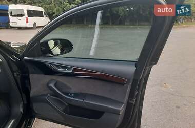 Седан Audi A8 2017 в 