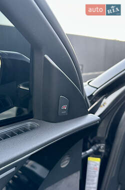 Седан Audi A8 2014 в 