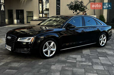 Седан Audi A8 2015 в 