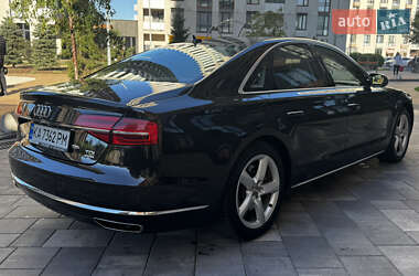 Седан Audi A8 2015 в 