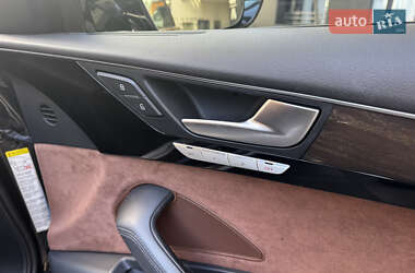 Седан Audi A8 2015 в 