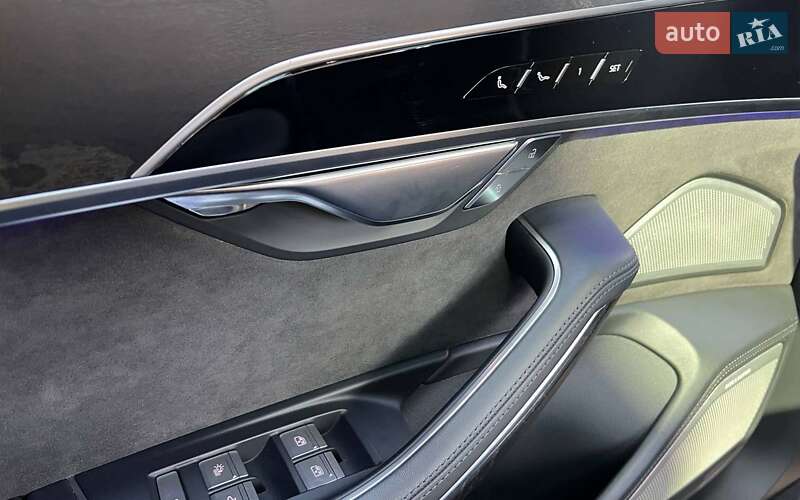 Седан Audi A8 2019 в Івано-Франківську