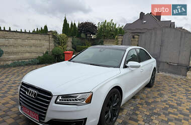 Седан Audi A8 2016 в 