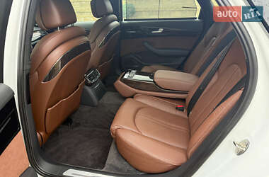 Седан Audi A8 2016 в 