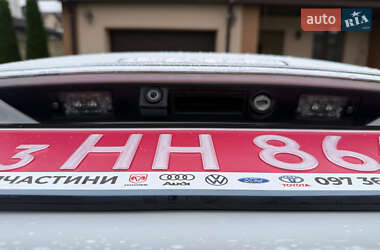 Седан Audi A8 2016 в 
