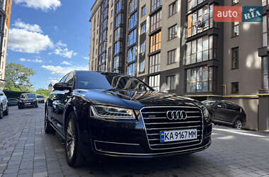 Седан Audi A8 2017 в 