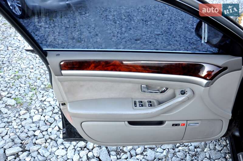 Седан Audi A8 2007 в Львове
