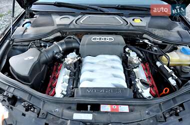 Седан Audi A8 2007 в 