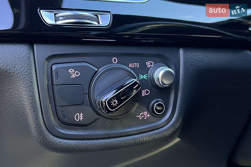 Седан Audi A8 2015 в Львове фото 13 Седан Audi A8 2015 в Львове