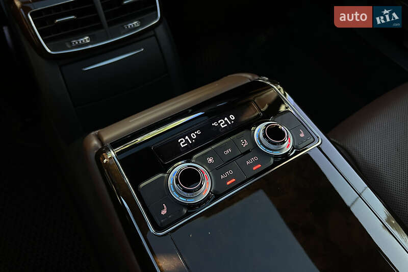 Седан Audi A8 2015 в Львове фото 17 Седан Audi A8 2015 в Львове