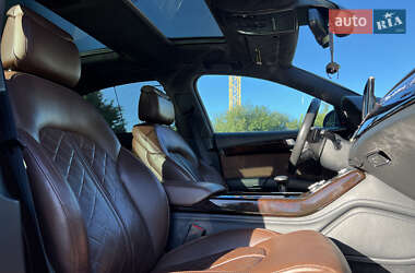 Седан Audi A8 2015 в 