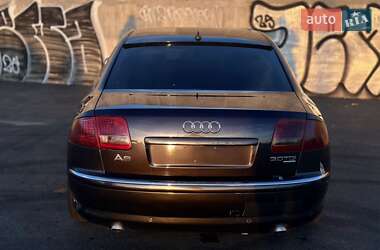 Седан Audi A8 2004 в 