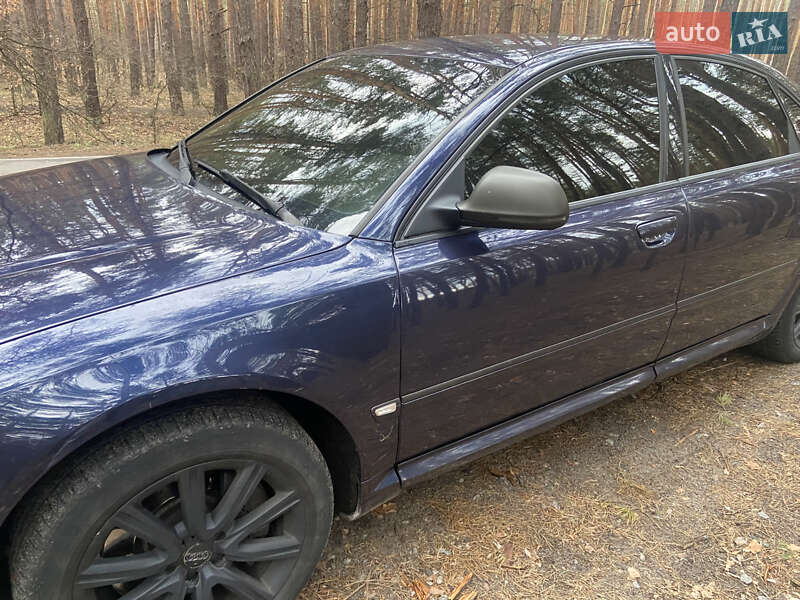 Седан Audi A8 2004 в Полтаве