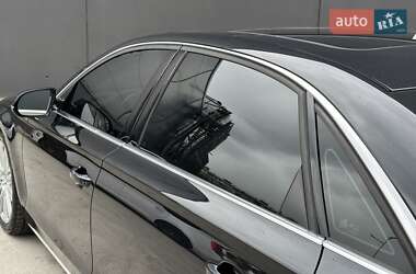 Седан Audi A8 2013 в 