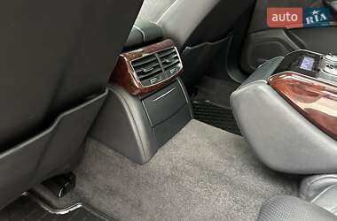 Седан Audi A8 2013 в 